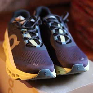 Men’s On cloud Cloudmonster Size 13